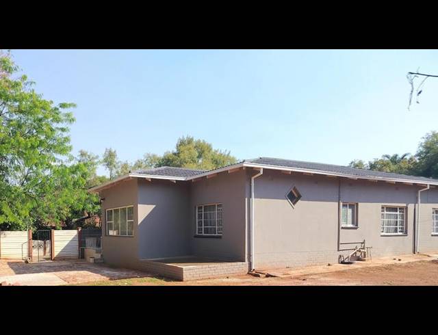 3 BEDROOM PROPERTY TO RENT IN LYTTELTON MANOR